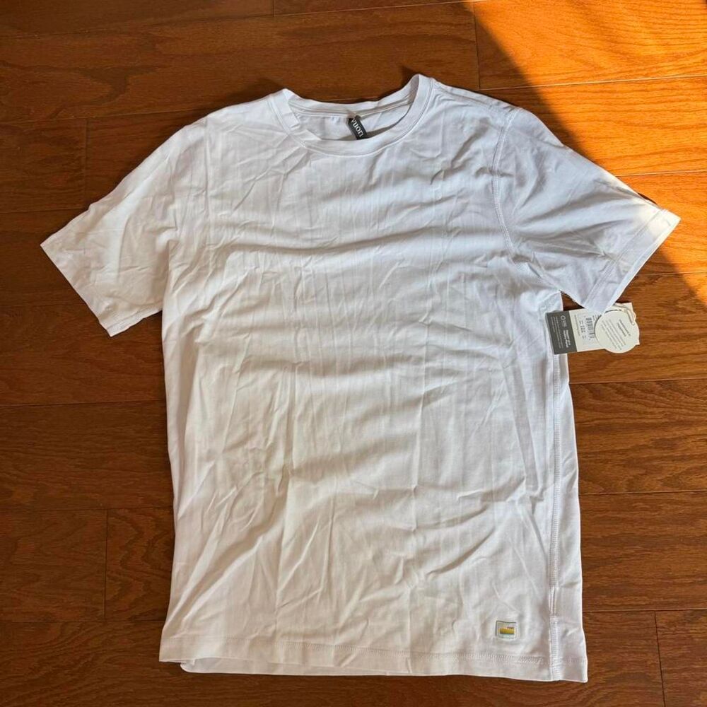 Vuori Men's White and Purple T-shirt